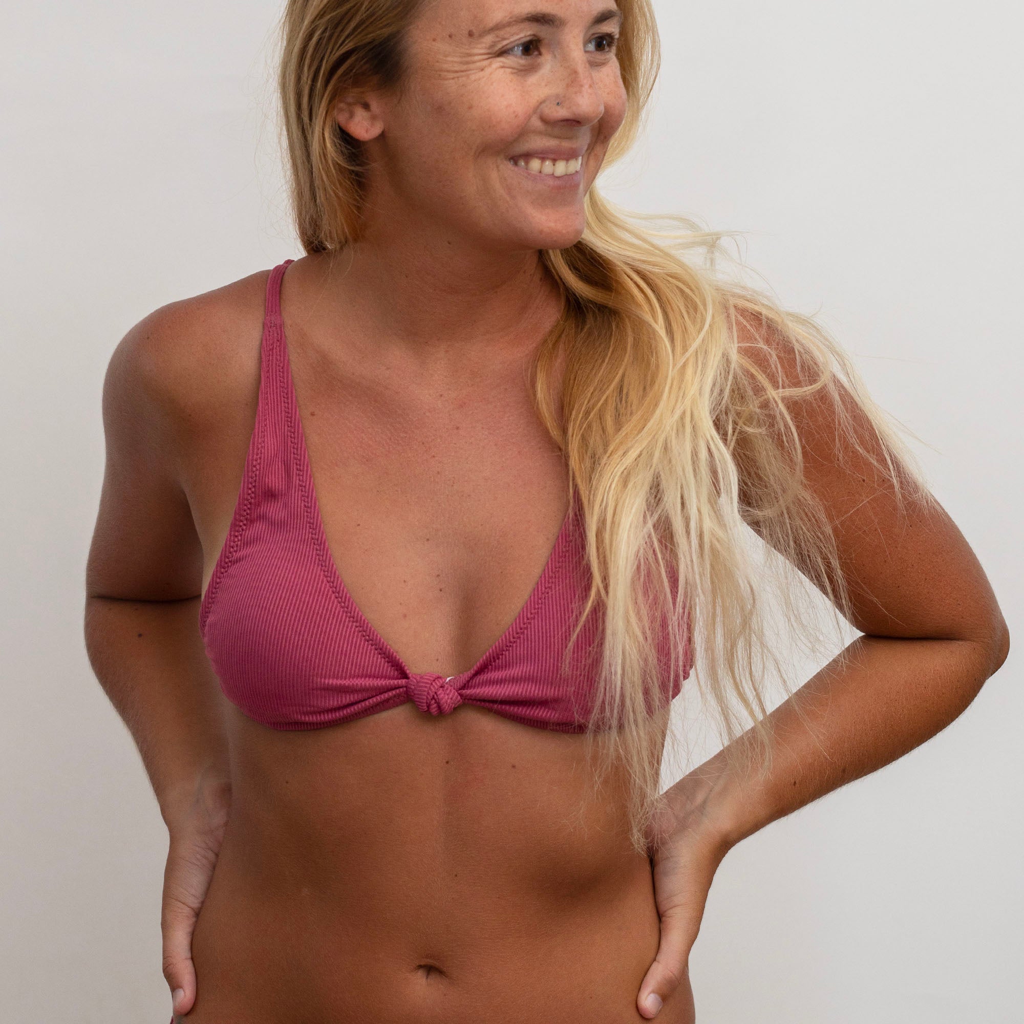 Surf Station Mindy Women's Bikini Top - Red
