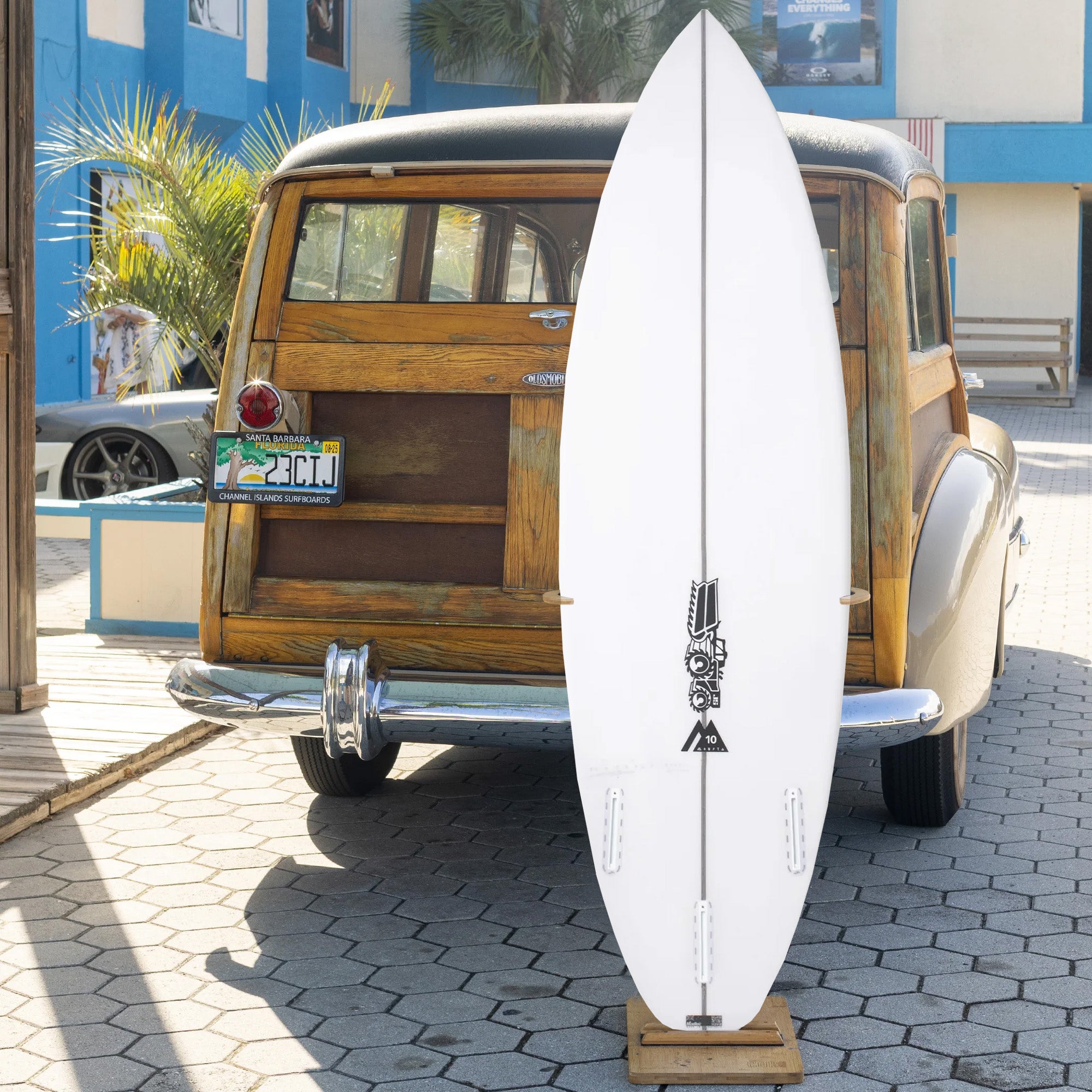 JS Monsta 10 6'2 Surfboard - Futures