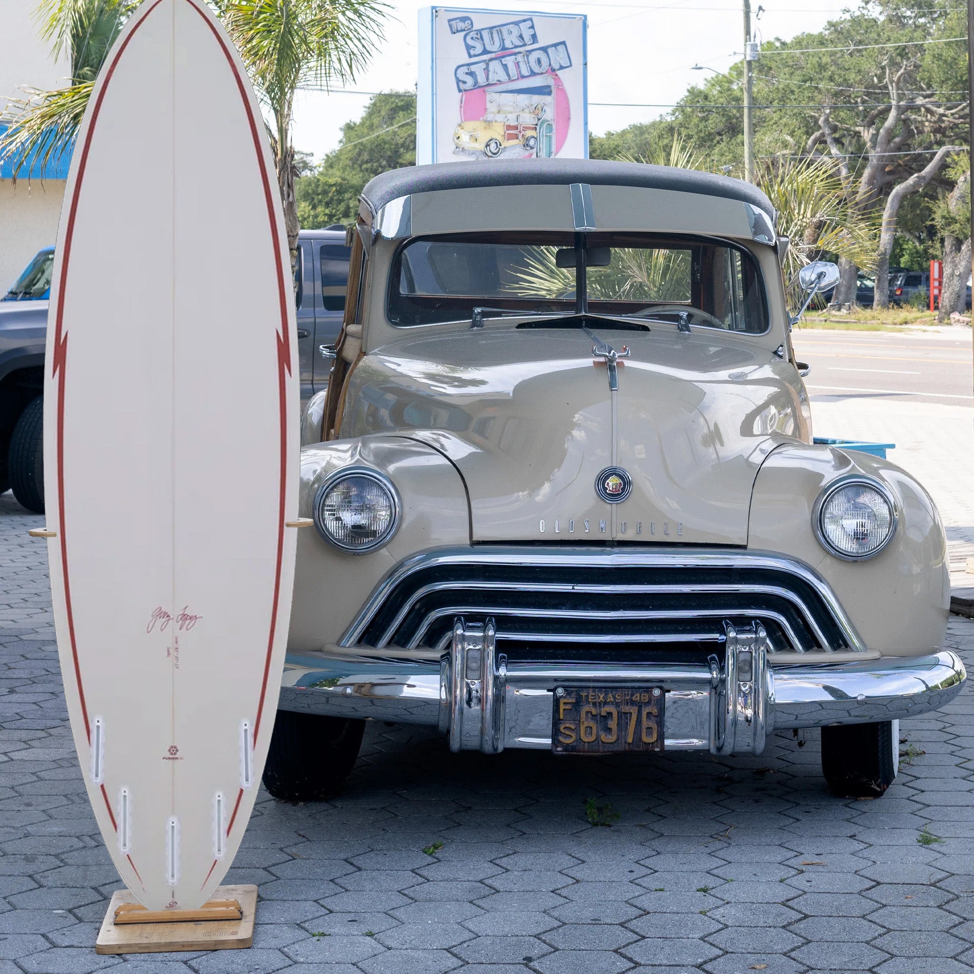 Gerry Lopez Squirty Fusion HD 6'2 Surfboard - Futures